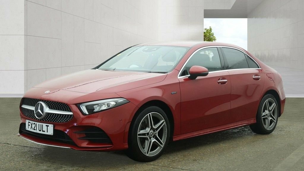 Mercedes-Benz A Class 1.3L Amg Line Red #4