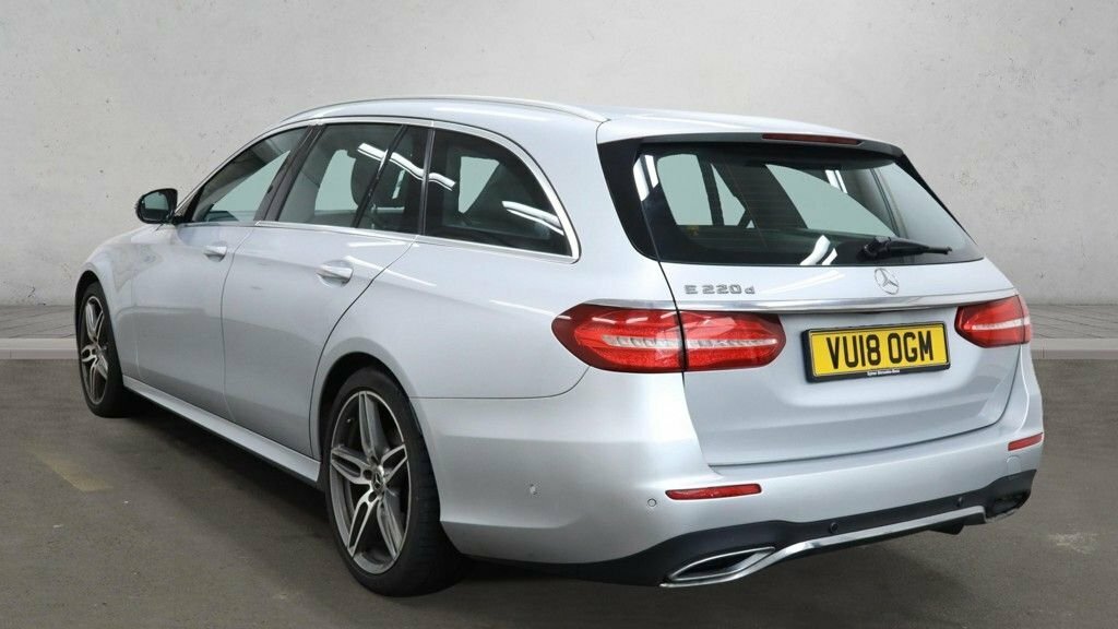 Mercedes-Benz E Class 2L Amg Line Silver #3
