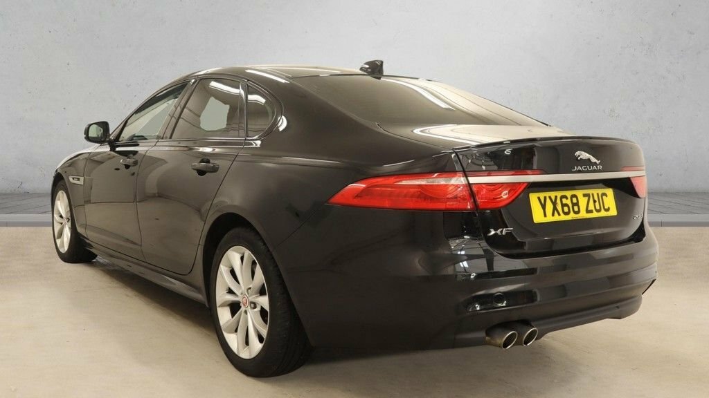 Jaguar XF 2L R-sport Black #3