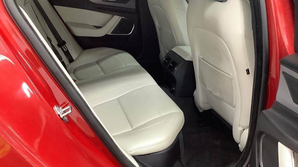 Jaguar XE 2L R-dynamic S Red #6