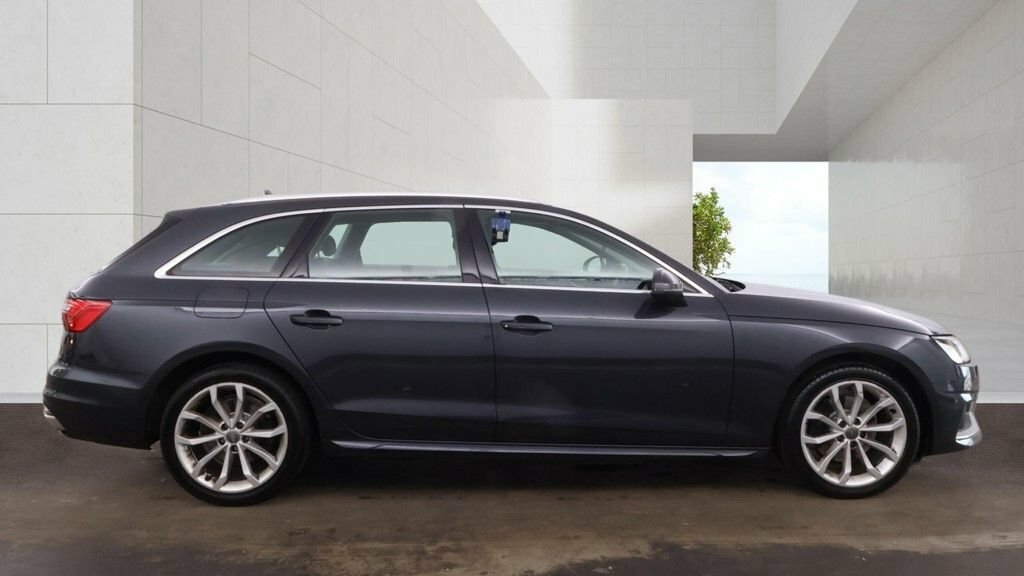 Audi A4 Avant 2L Sport Grey #4