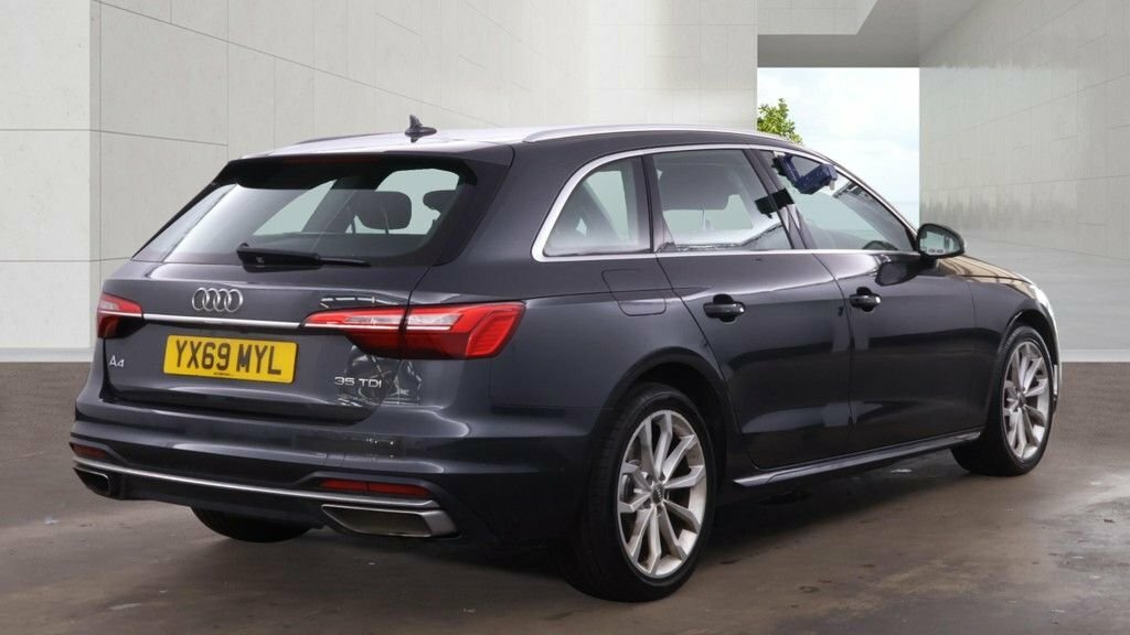 Audi A4 Avant 2L Sport Grey #2