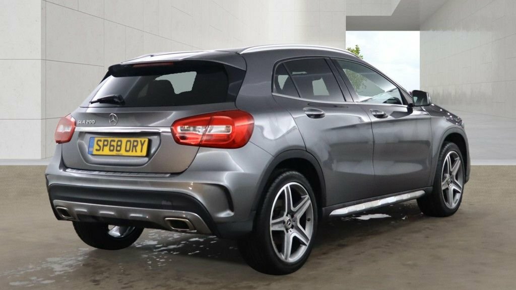 Mercedes-Benz GLA Class 1.6L Amg Line Grey #2