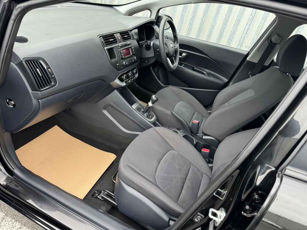 Kia RIO  Silver #10