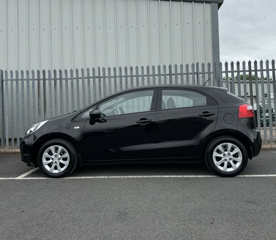 Kia RIO  Silver #8