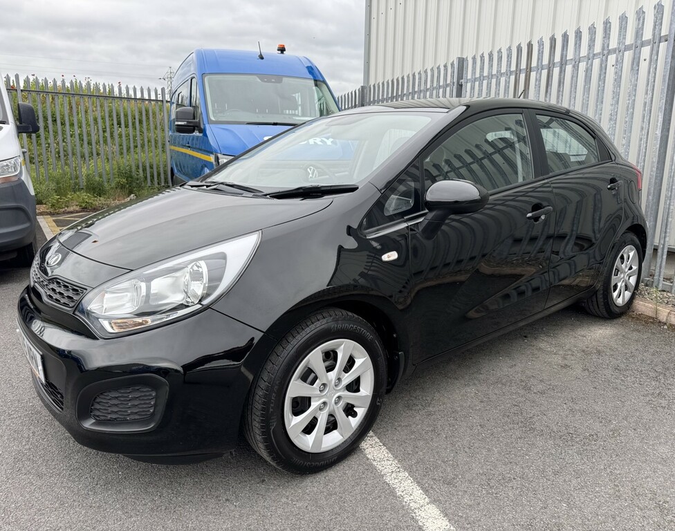 Kia RIO 1 1.3 Black #2