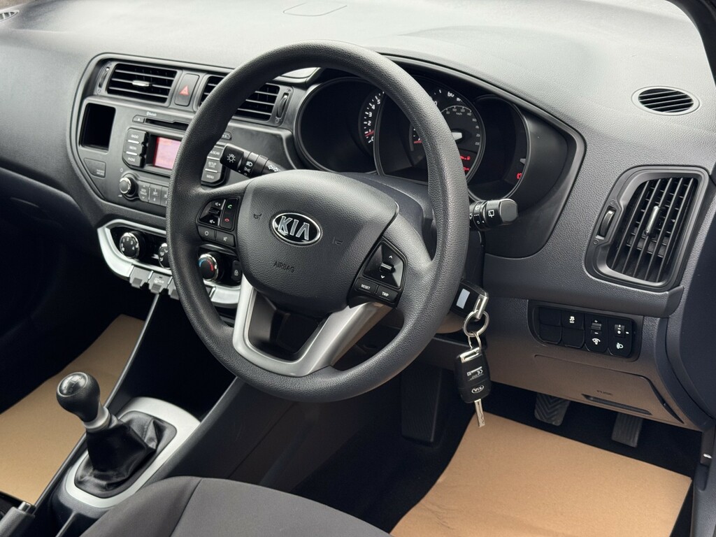Kia RIO  Silver #14