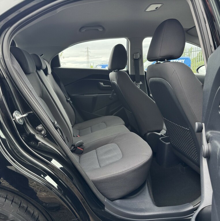 Kia RIO  Silver #12