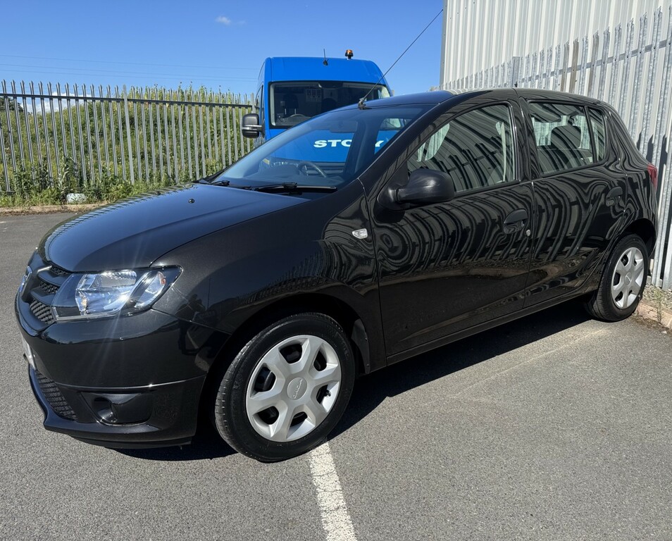 Dacia Sandero 1.2 Ambiance Black #2