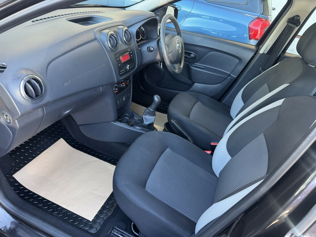 Dacia Sandero White #10