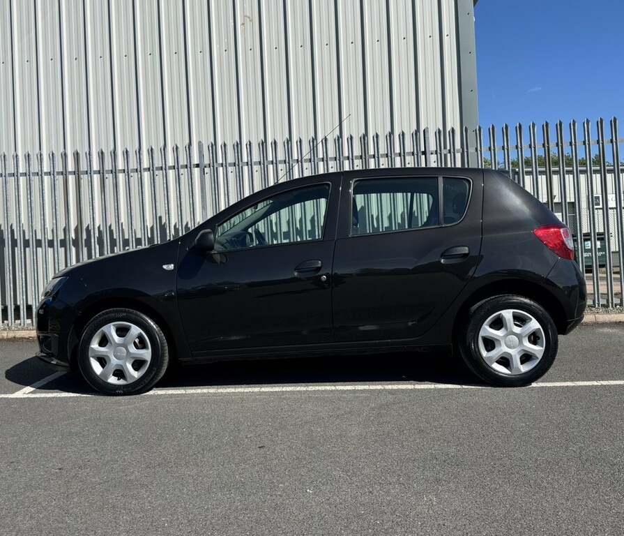 Dacia Sandero White #8