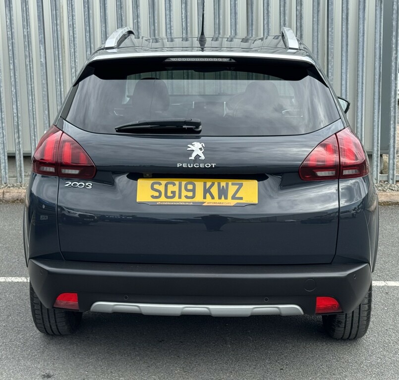 Peugeot 2008 1.2 Allure Premium Grey #6