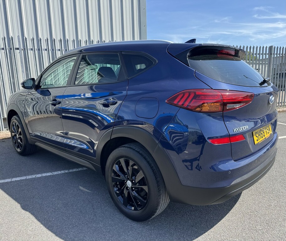 Hyundai Tucson Suv 1.6 Gdi Se Nav 2018 SH68VSN Grey #4