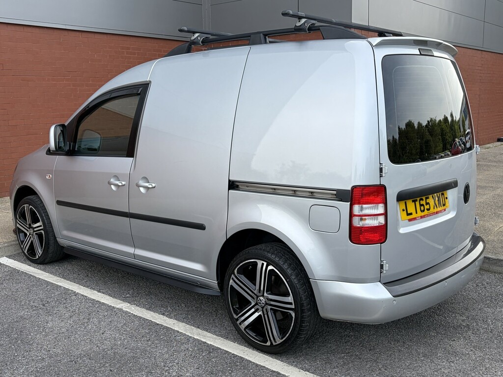 Volkswagen Caddy Panel Van 1.6 Tdi C20 Highline 2015 LT65XWD Silver #4