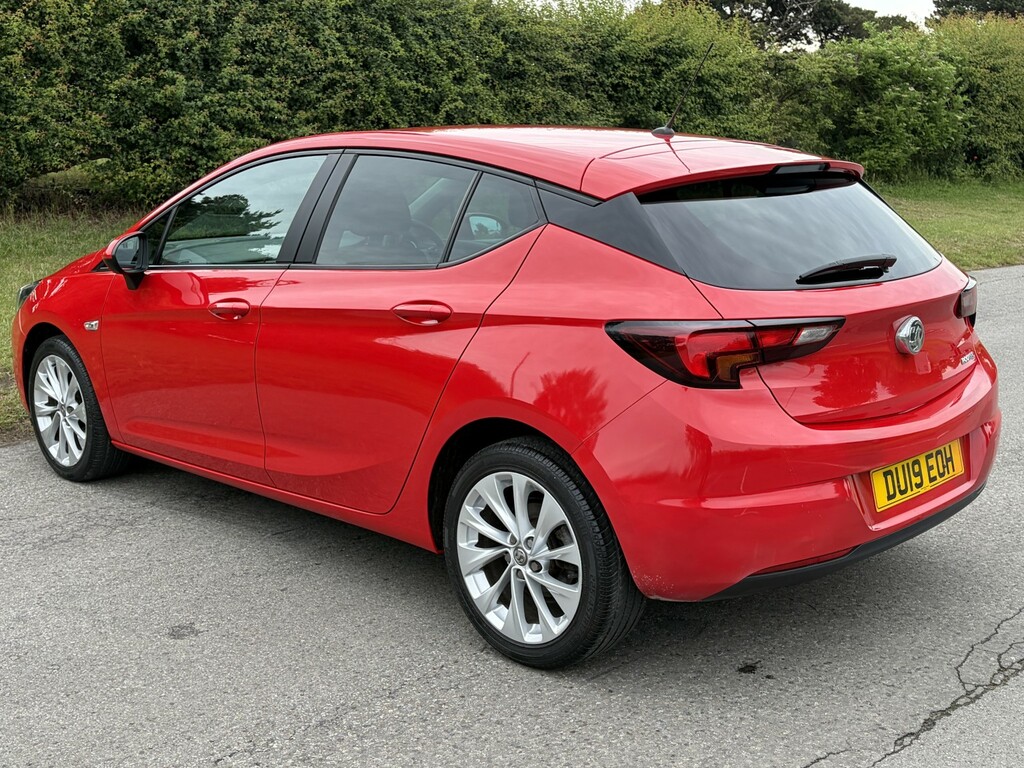 Vauxhall Astra 1.0 I Turbo Ecotec Design Red #4