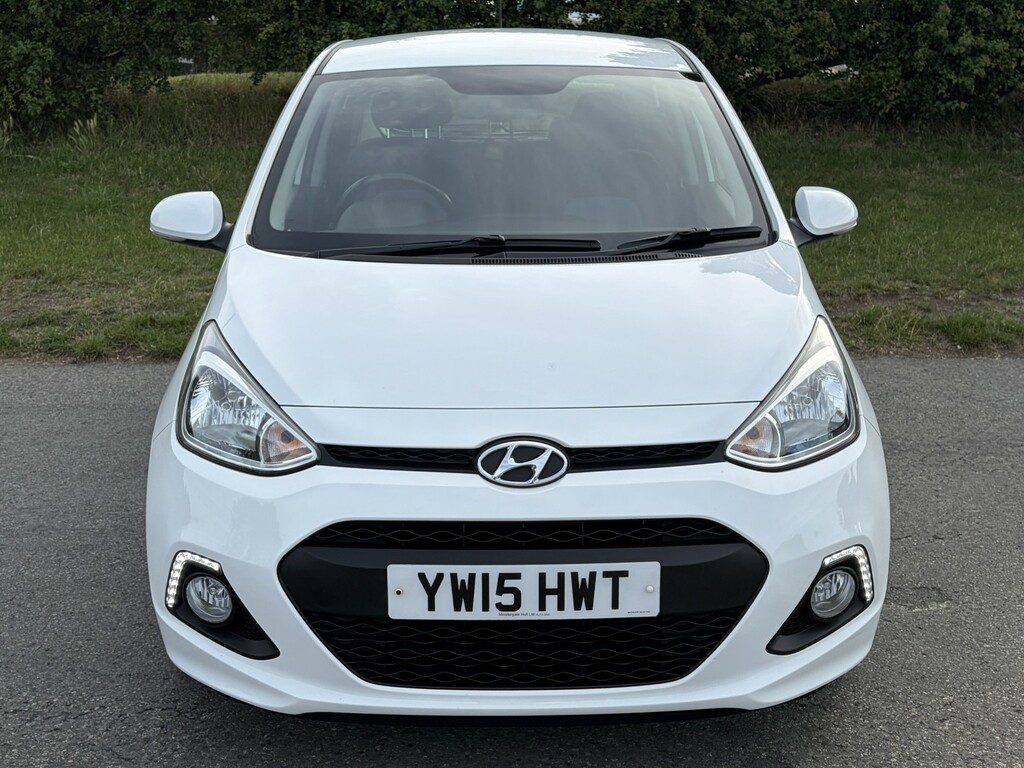 Hyundai I10 Hatchback 1.0 Premium 2015 YW15HWT White #2