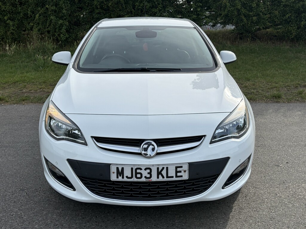Vauxhall Astra 2.0 Cdti Ecoflex Elite White #2