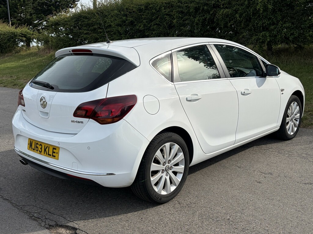 Vauxhall Astra 2.0 Cdti Ecoflex Elite White #6