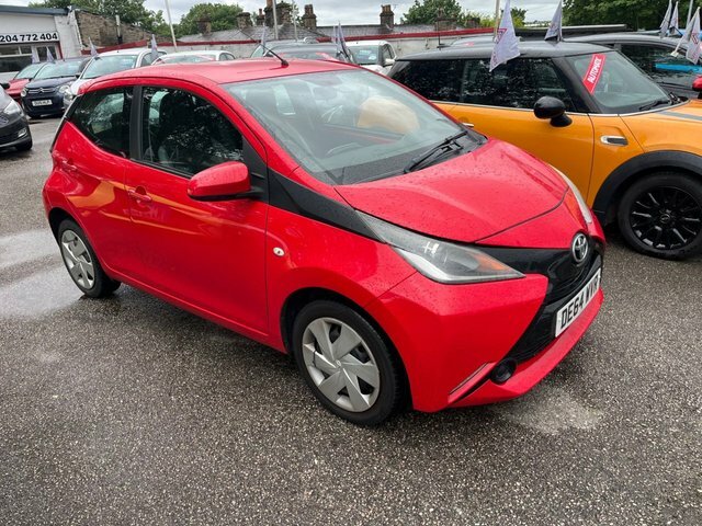 Toyota Aygo 1.0 Vvt-i X-play Hatchback Euro Red