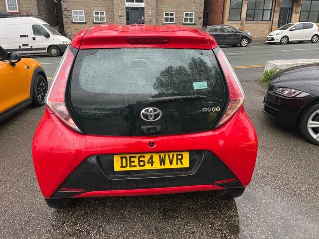 Toyota Aygo 1.0 Vvt-i X-play Hatchback Euro DE64WVR Red #4