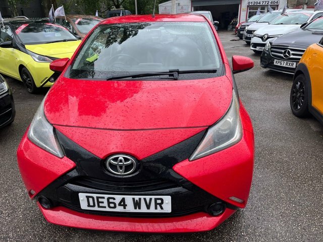 Toyota Aygo 1.0 Vvt-i X-play Hatchback Euro DE64WVR Red #3