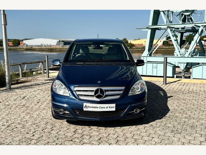 Mercedes-Benz B Class 2.0 B200 Cdi Sport Cvt Blue #2