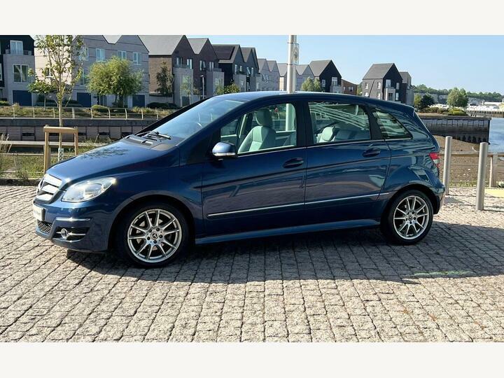Mercedes-Benz B Class 2.0 B200 Cdi Sport Cvt Blue #4
