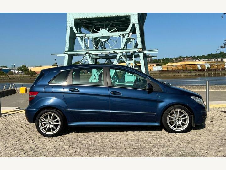 Mercedes-Benz B Class 2.0 B200 Cdi Sport Cvt Blue #3