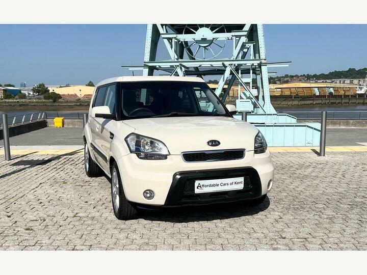 Kia Soul 1.6 Shaker Euro 4 Beige