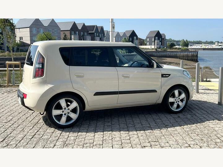 Kia Soul 1.6 Shaker Euro 4 Beige #6