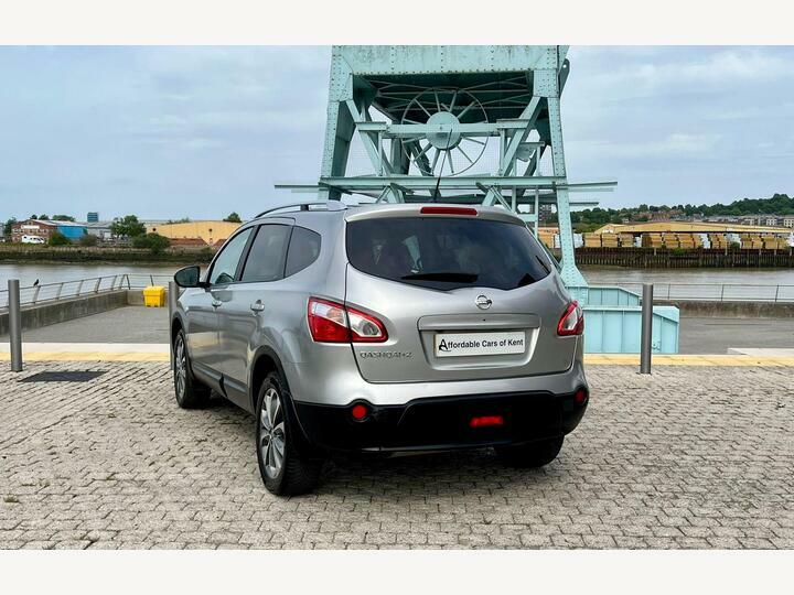 Nissan Qashqai+2 2.0 Tekna 2Wd Euro 4 Silver #6