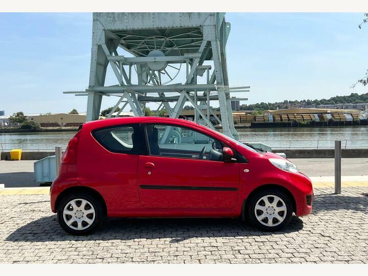 Peugeot 107 Hatchback Red #3