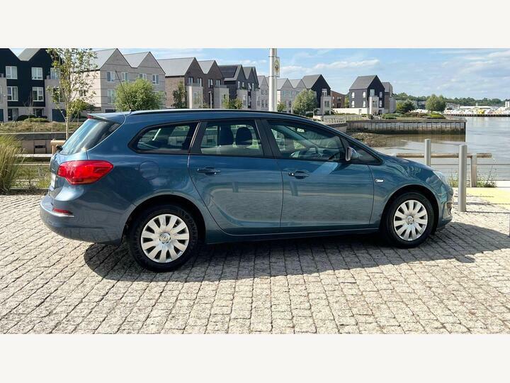 Vauxhall Astra 1.6 16V Sports Tourer Euro 5 Blue #6