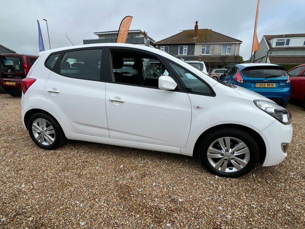Hyundai Ix20 1.6L Active White #4