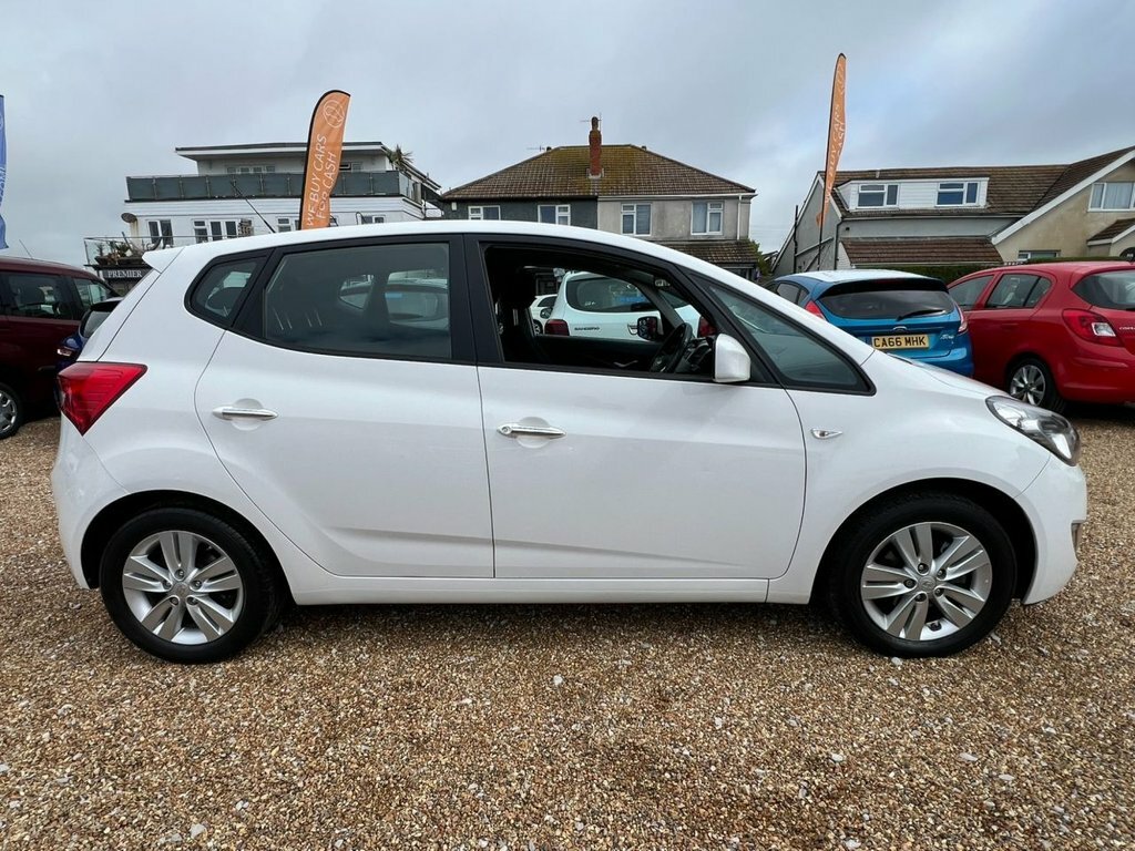 Hyundai Ix20 1.6L Active White #5