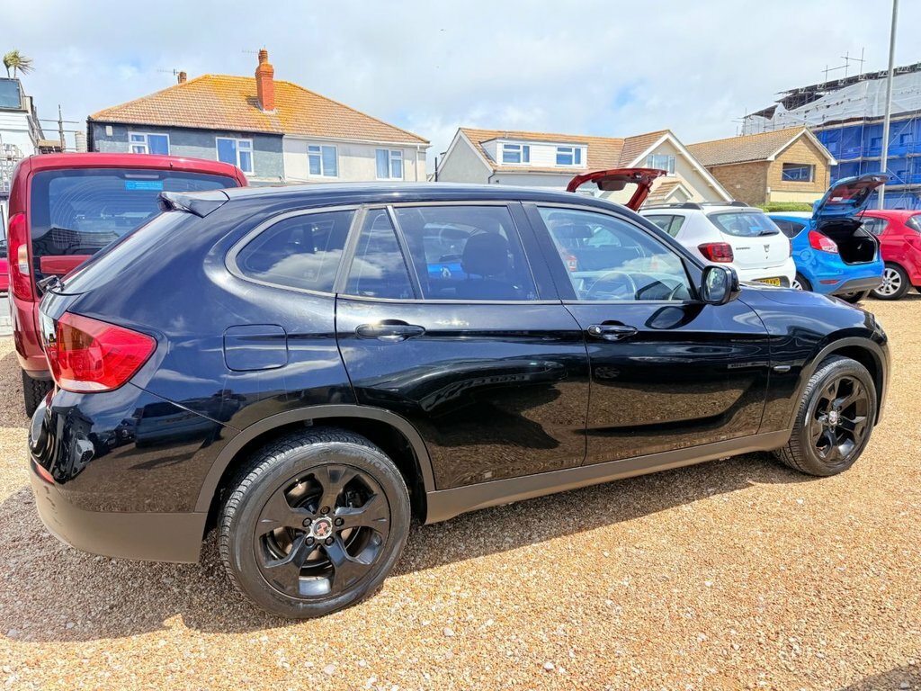 BMW X1 2L Se Black #3