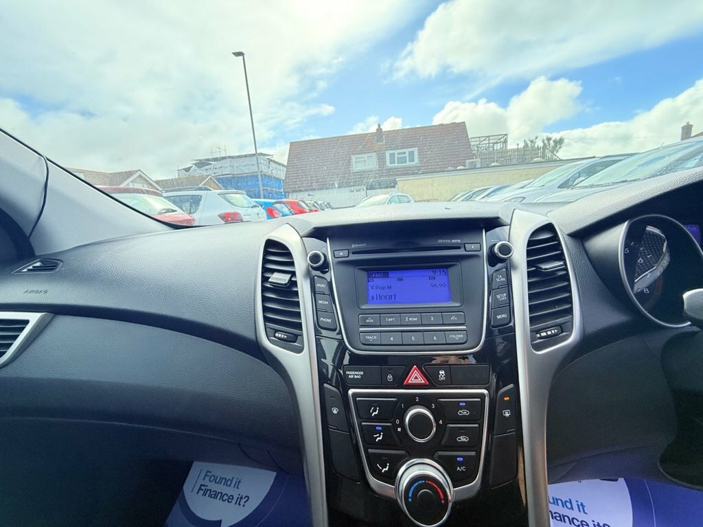 Hyundai I30 1.6 Crdi 128 Blue Drive Style Nav  #24