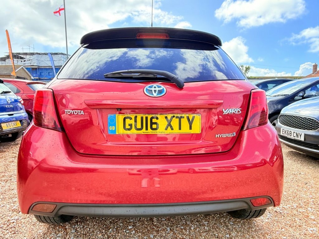 Toyota Yaris 1.5L Design GU16XTY Red #5