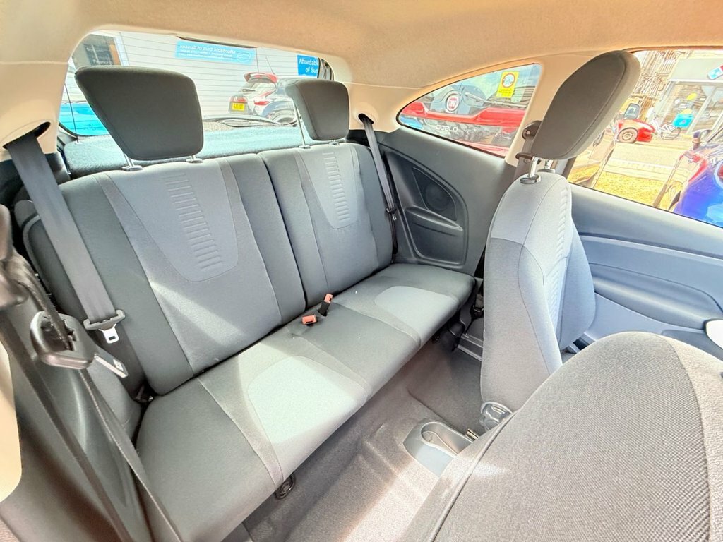 Ford KA  Silver #17