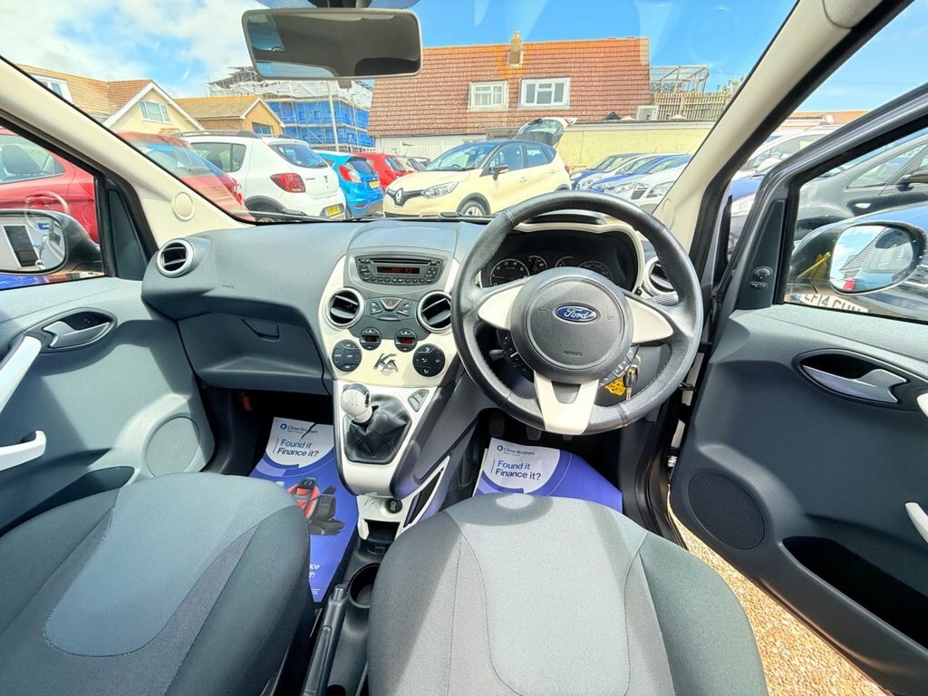 Ford KA  Silver #12