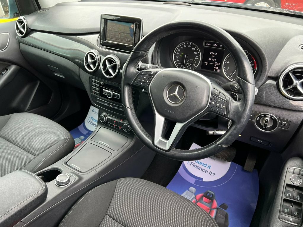 Mercedes-Benz B Class Se White #28