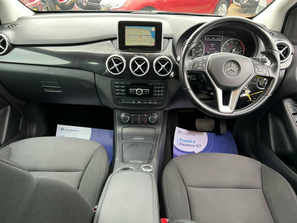 Mercedes-Benz B Class Se White #27