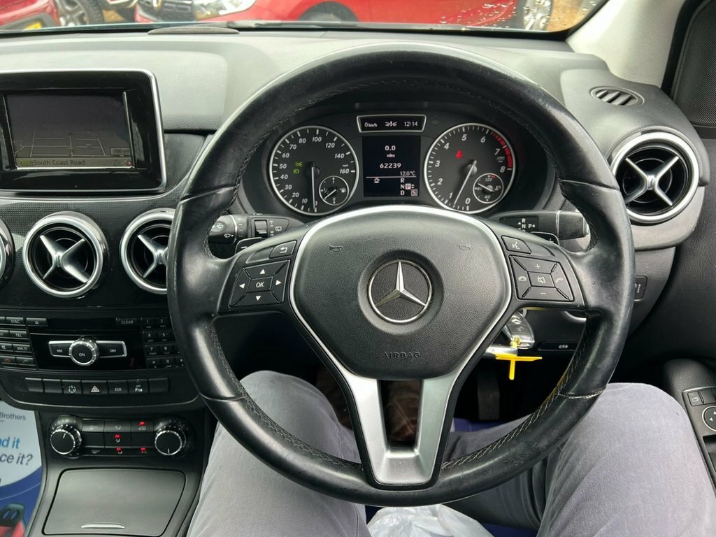 Mercedes-Benz B Class Se White #31