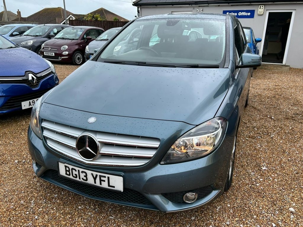 Mercedes-Benz B Class Se White #13