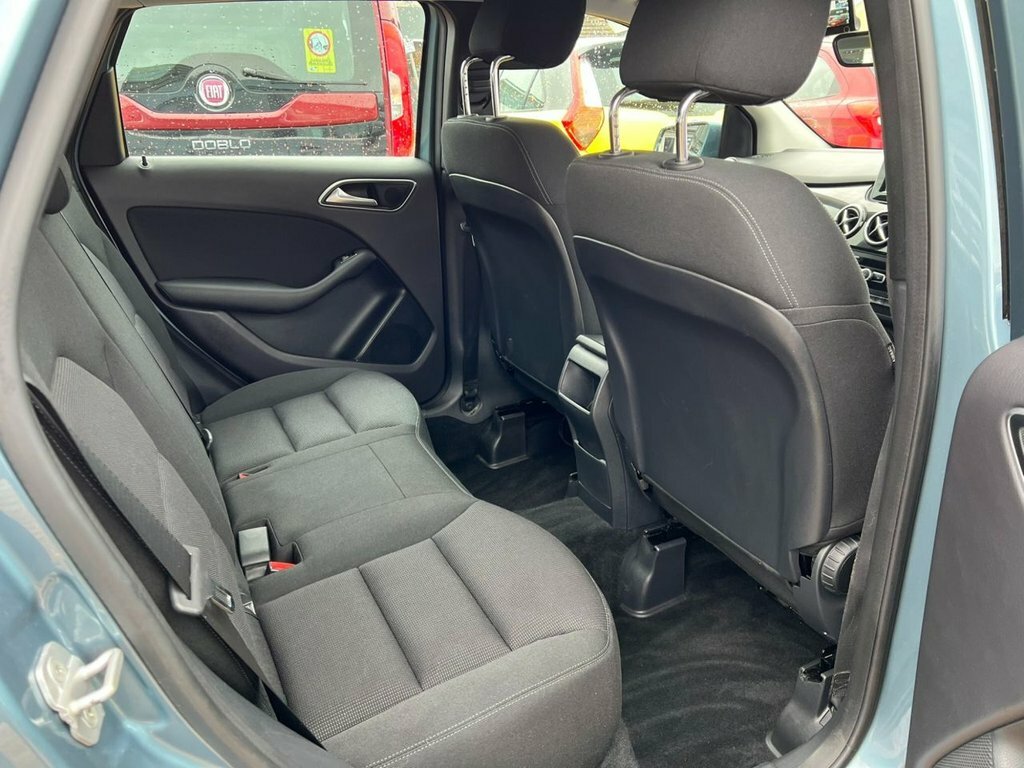 Mercedes-Benz B Class Se White #18