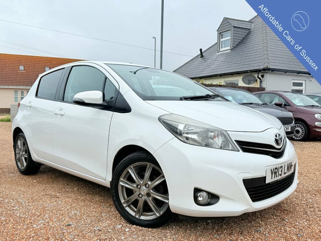 Toyota Yaris 1.3L Sr White
