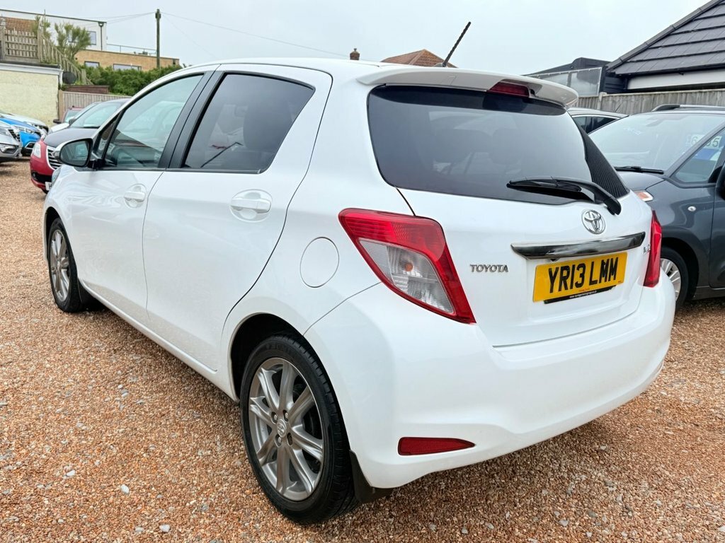 Toyota Yaris 1.3L Sr White #3