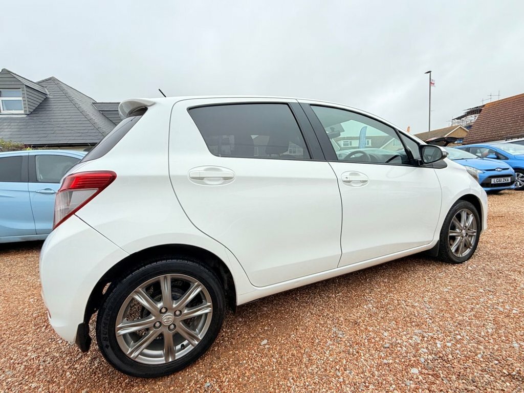 Toyota Yaris 1.3L Sr White #5
