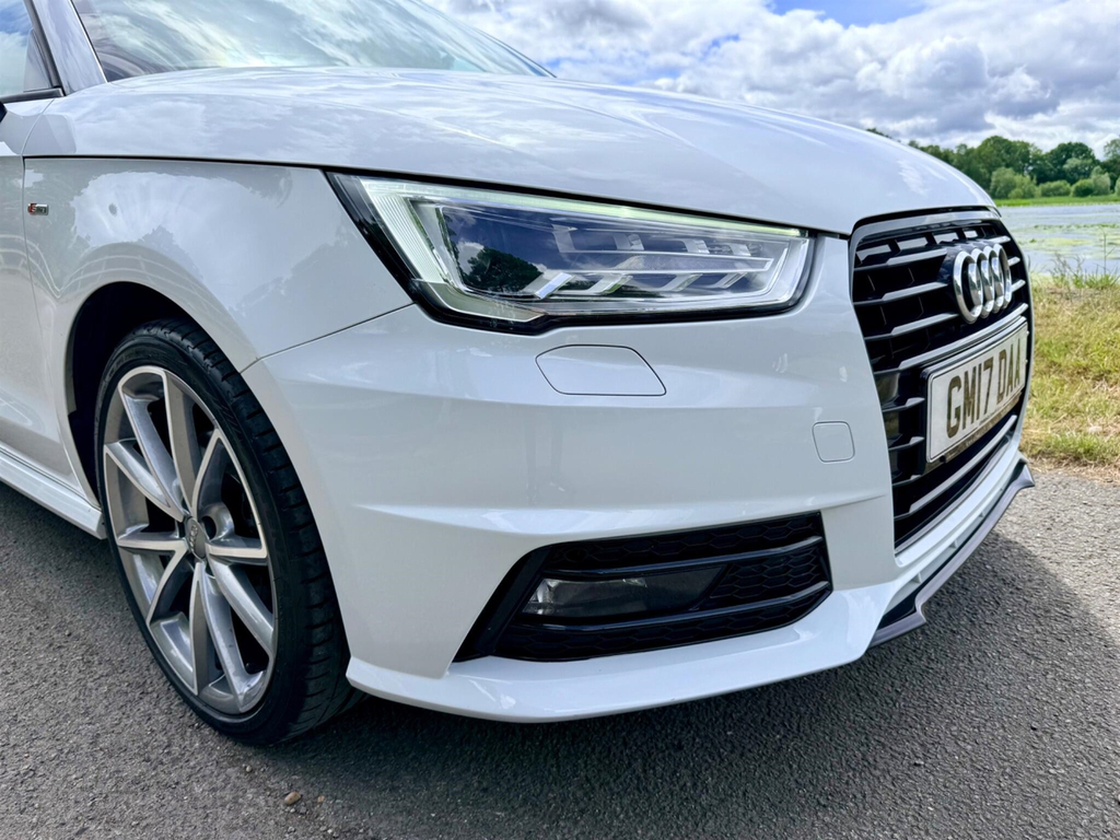 Audi A1 1.4 Tfsi Cod Black Edition Sportback Euro 6 Ss GM17DAA White #3