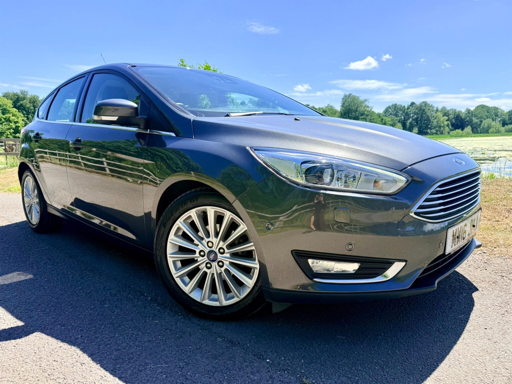 Ford Focus 1.0T Ecoboost Titanium X Euro 6 Ss Grey